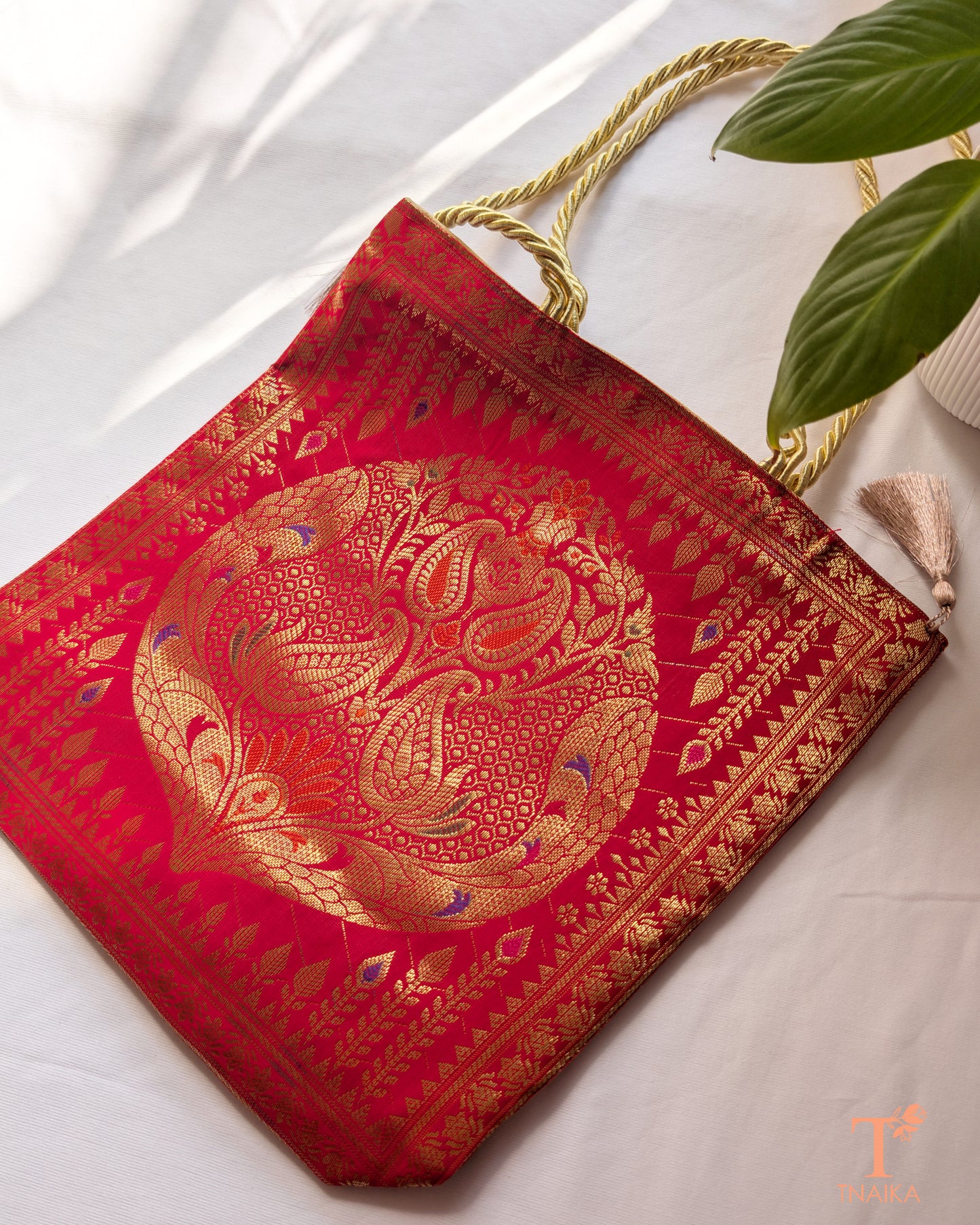 Wedding-ready Banarasi bag with traditional Indian craftsmanship