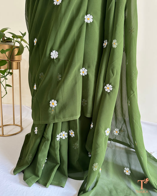 Parijat flower butti georgette saree with unstitched blouse