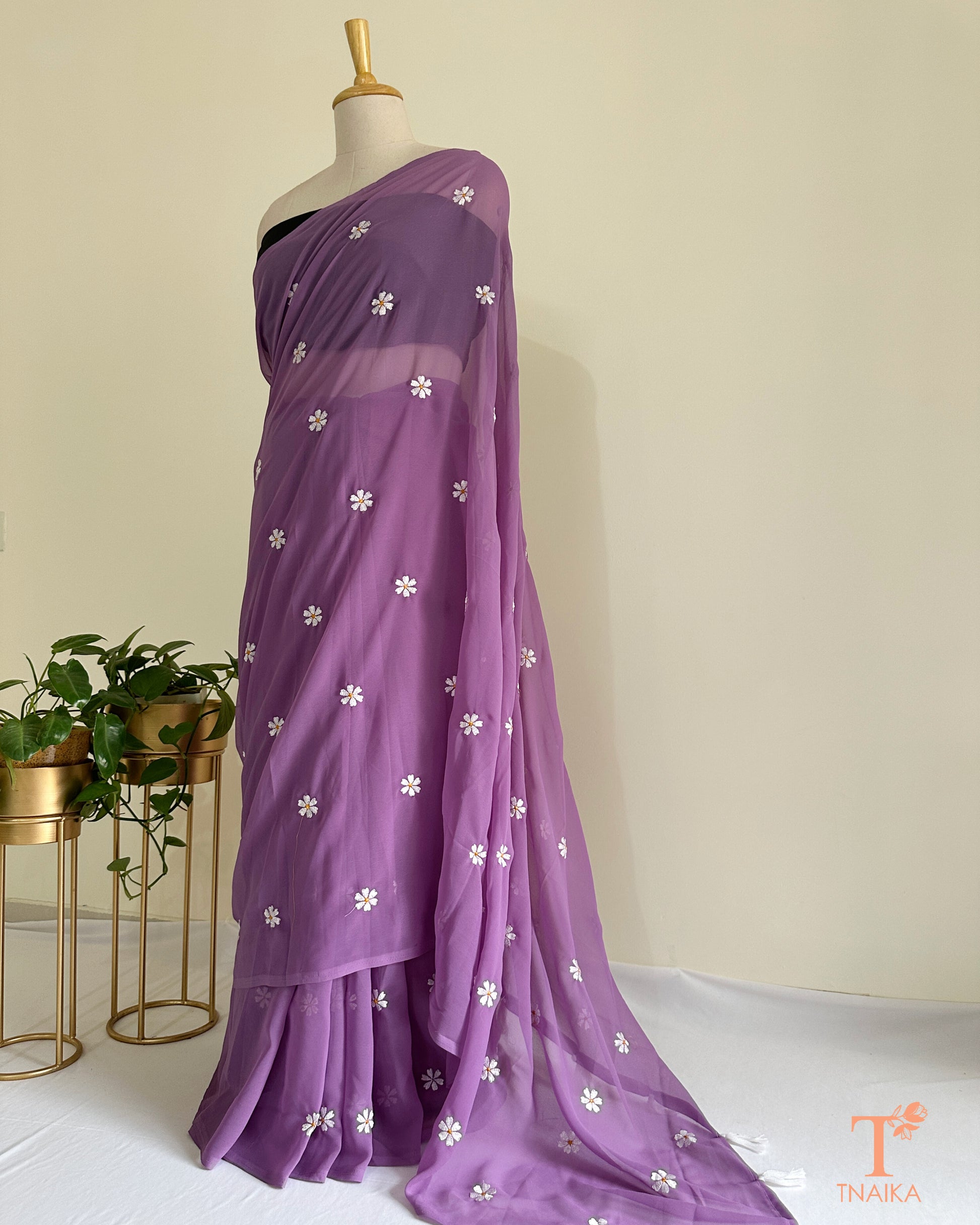 Parijat flower butti georgette saree with separate unstitched blouse