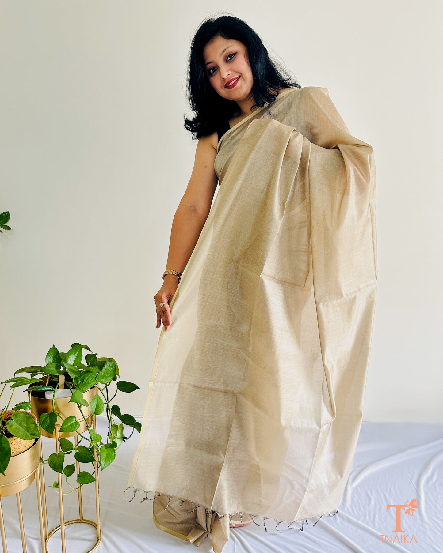 Elegant Chanderi tissue silk saree with soft sheen finish