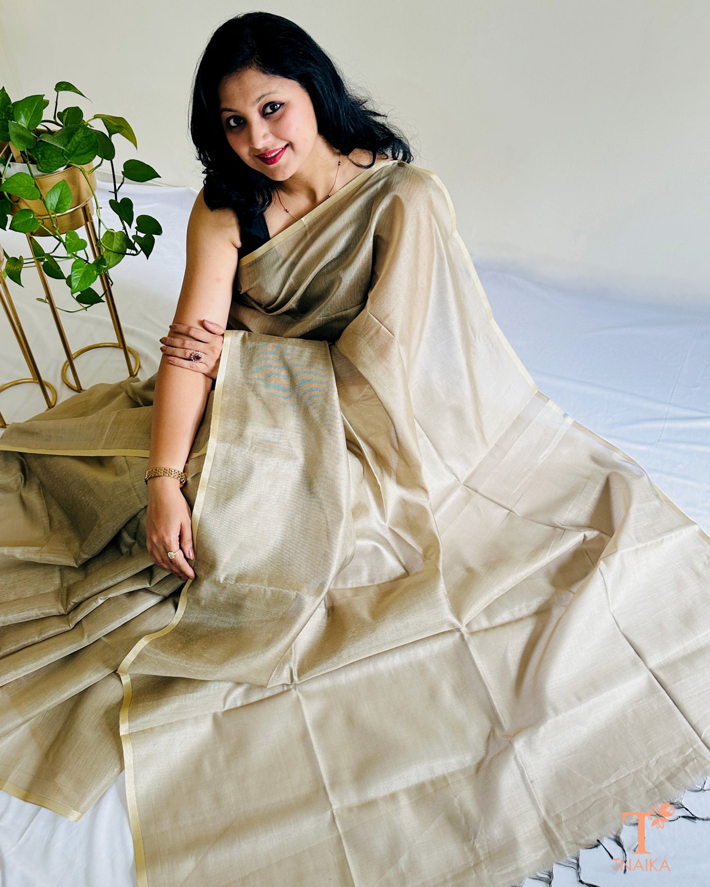Chanderi tissue silk saree featuring smooth drape and running blouse