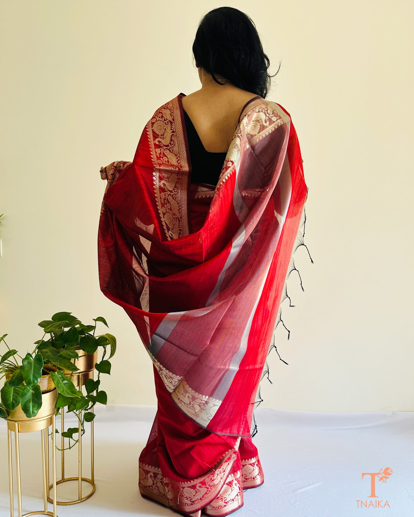 Semi Tussar Silk Vasudha Saree - Maroon