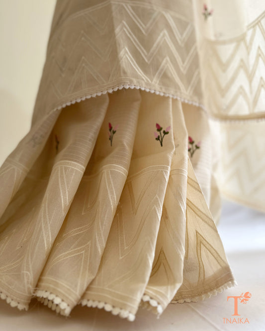 elegant off white kota silk saree