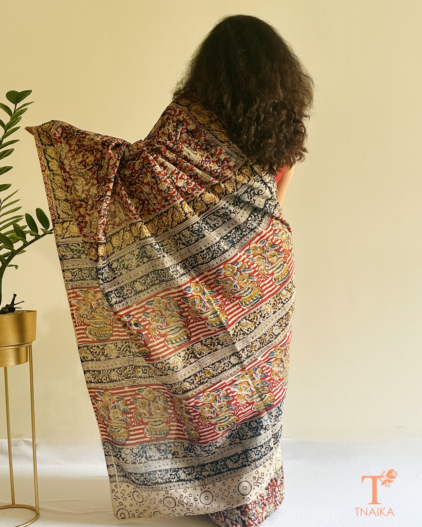 Full drape view of earthy Chennur silk Kalamkari saree