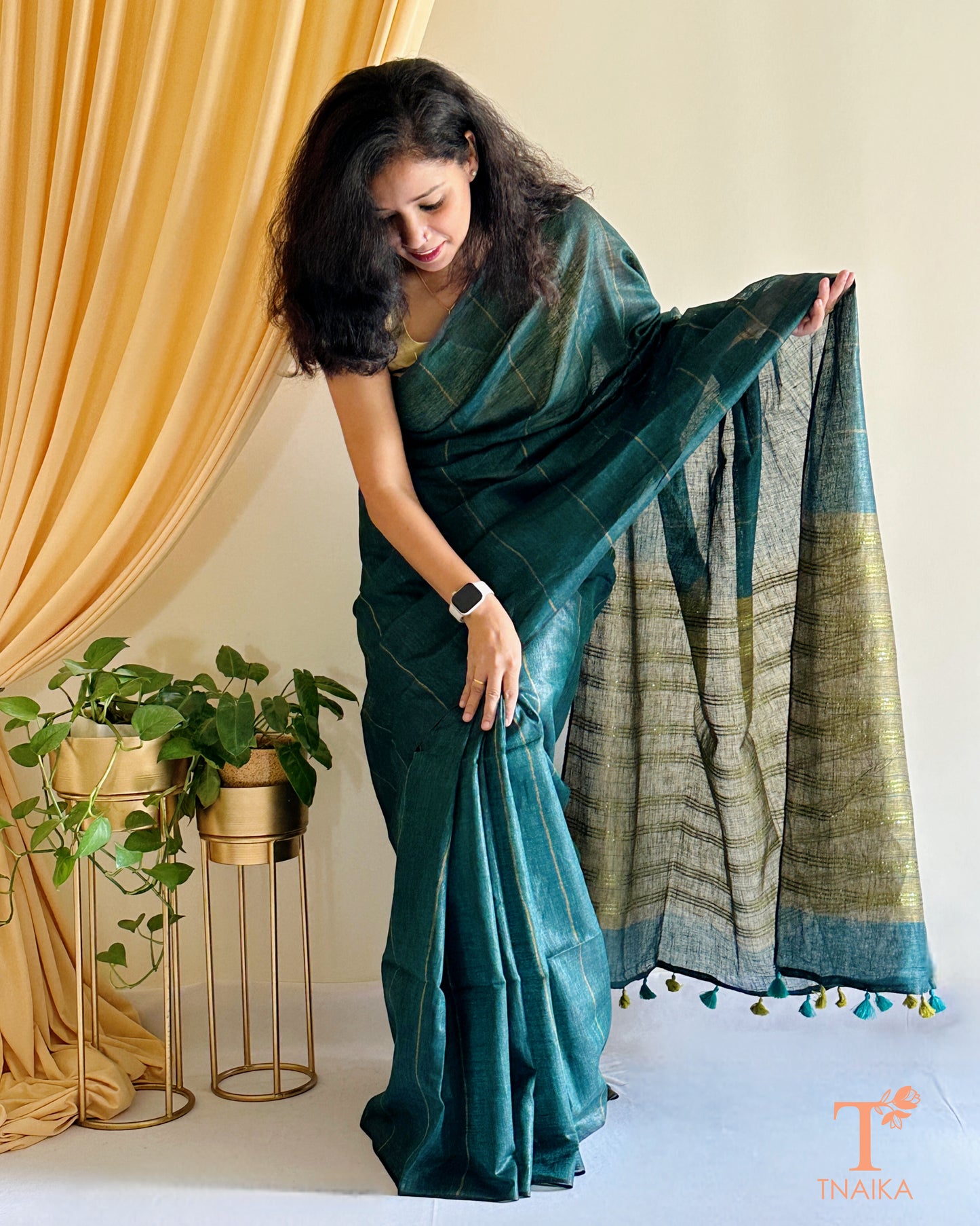 minimal shimmer saree with textured pallu