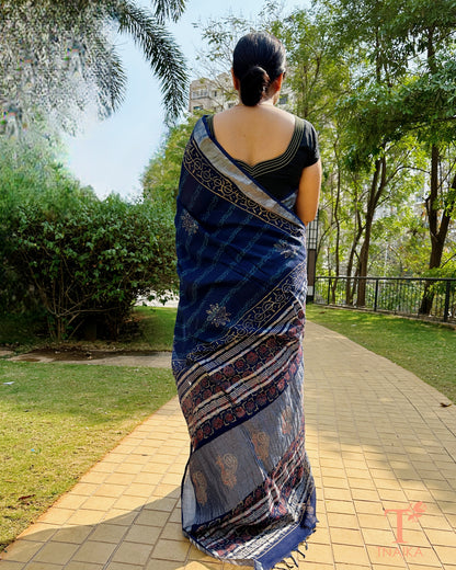 navy blue linen saree with woven border and detailed pallu Tnaika