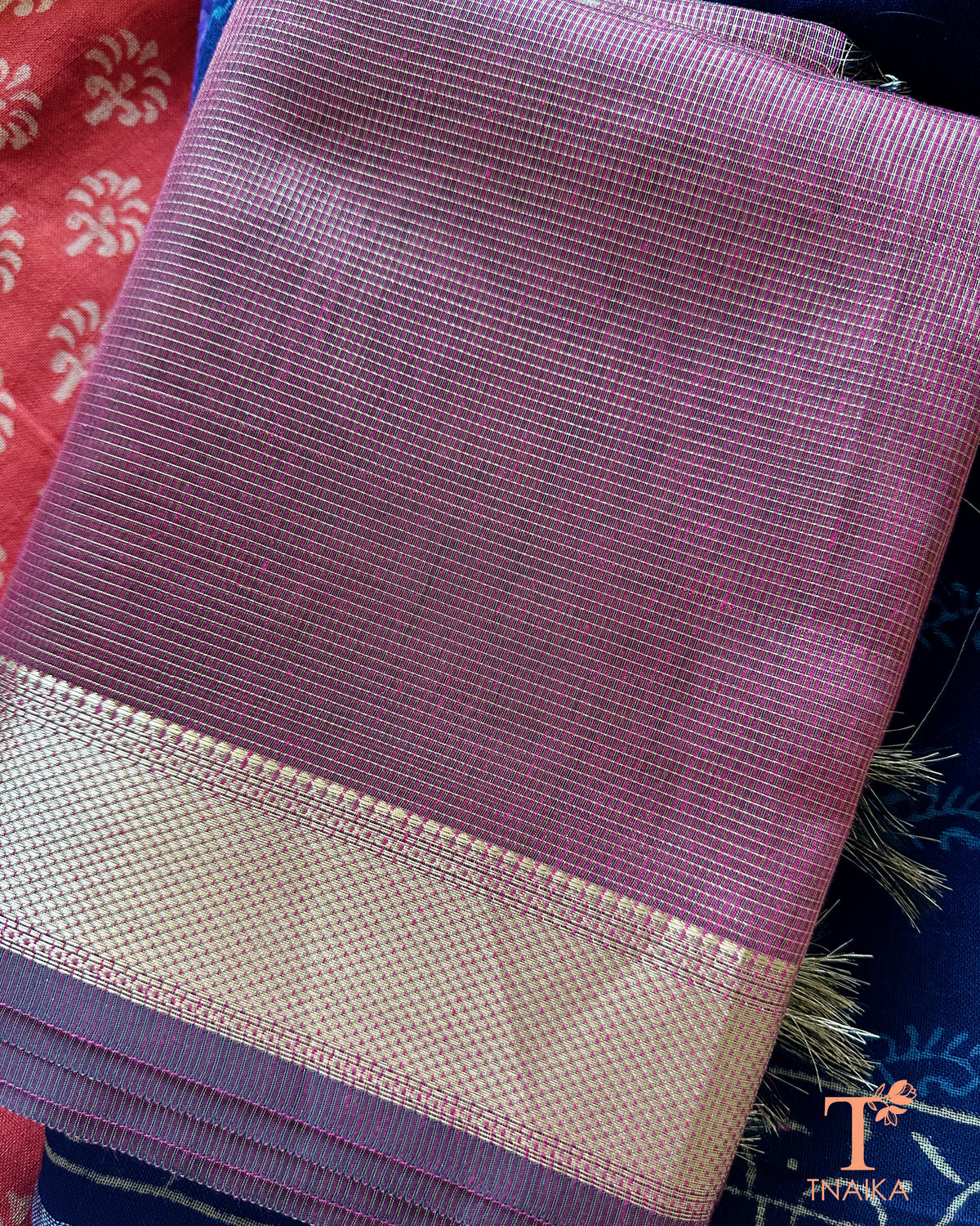 maheshwari checks saree with tissue border Tnaika