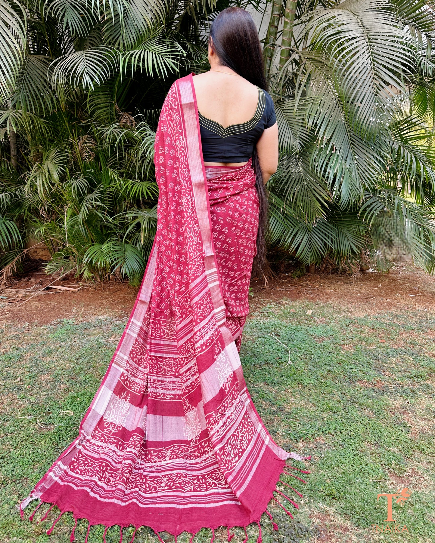red kalamkari cotton saree with traditional print Tnaika