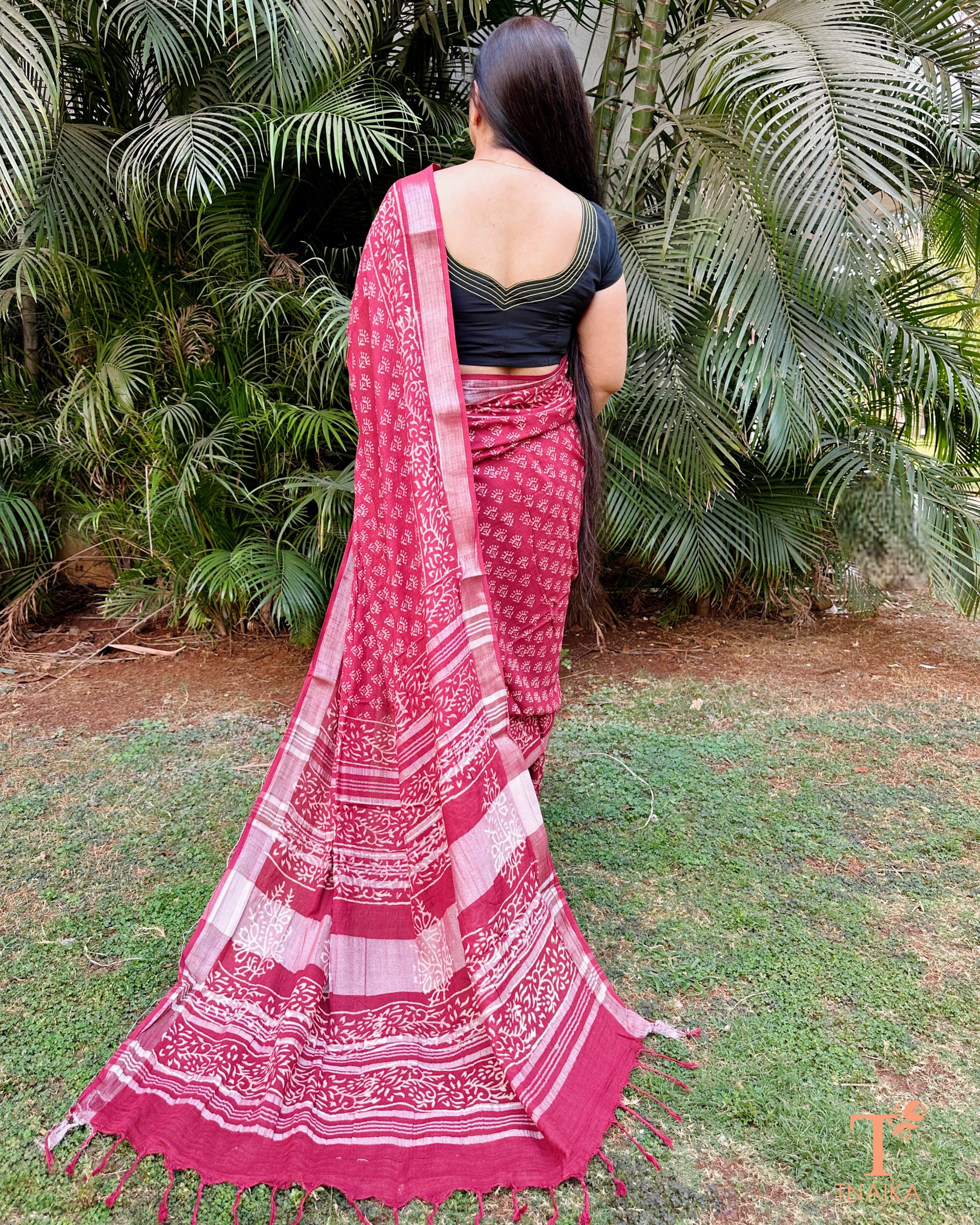 red kalamkari cotton saree with traditional print Tnaika