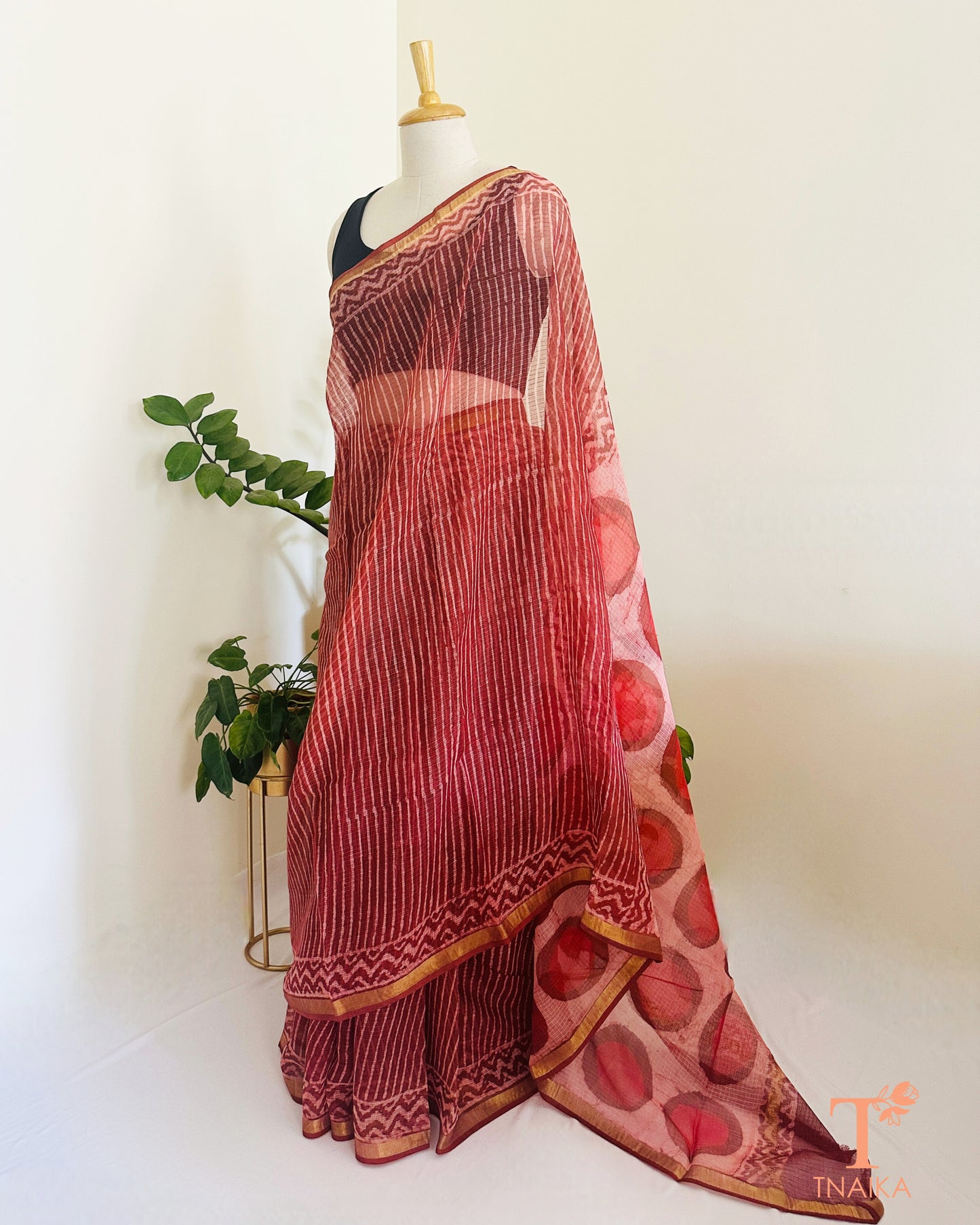 soft kota doria saree breathable cotton