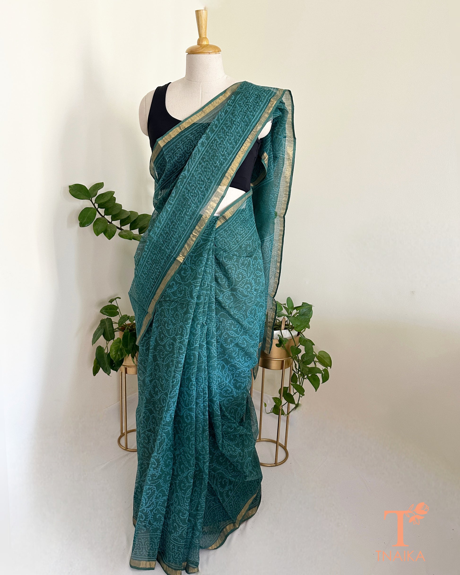 soft kota doria saree breathable cotton