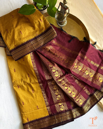 Lightweight cotton saree with intricate zari detailing on border