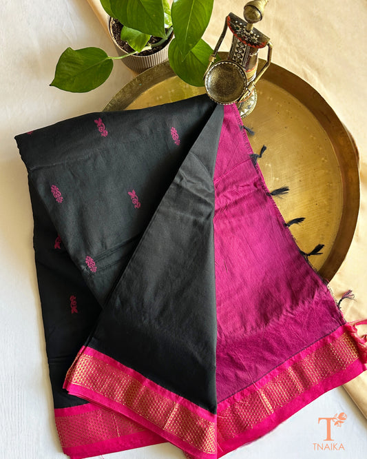 Cotton saree with zari woven border and subtle buti design