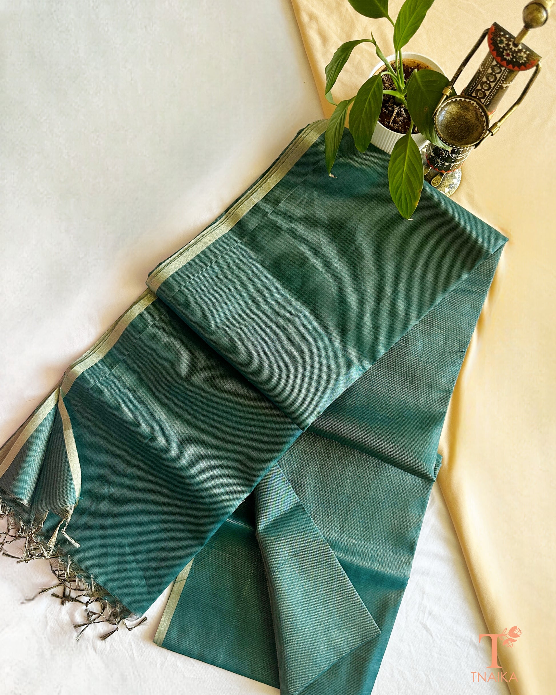 Lightweight green Chanderi tissue silk saree with running blouse fabric