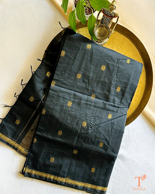 Maheshwari cotton saree with zari border and woven motifs