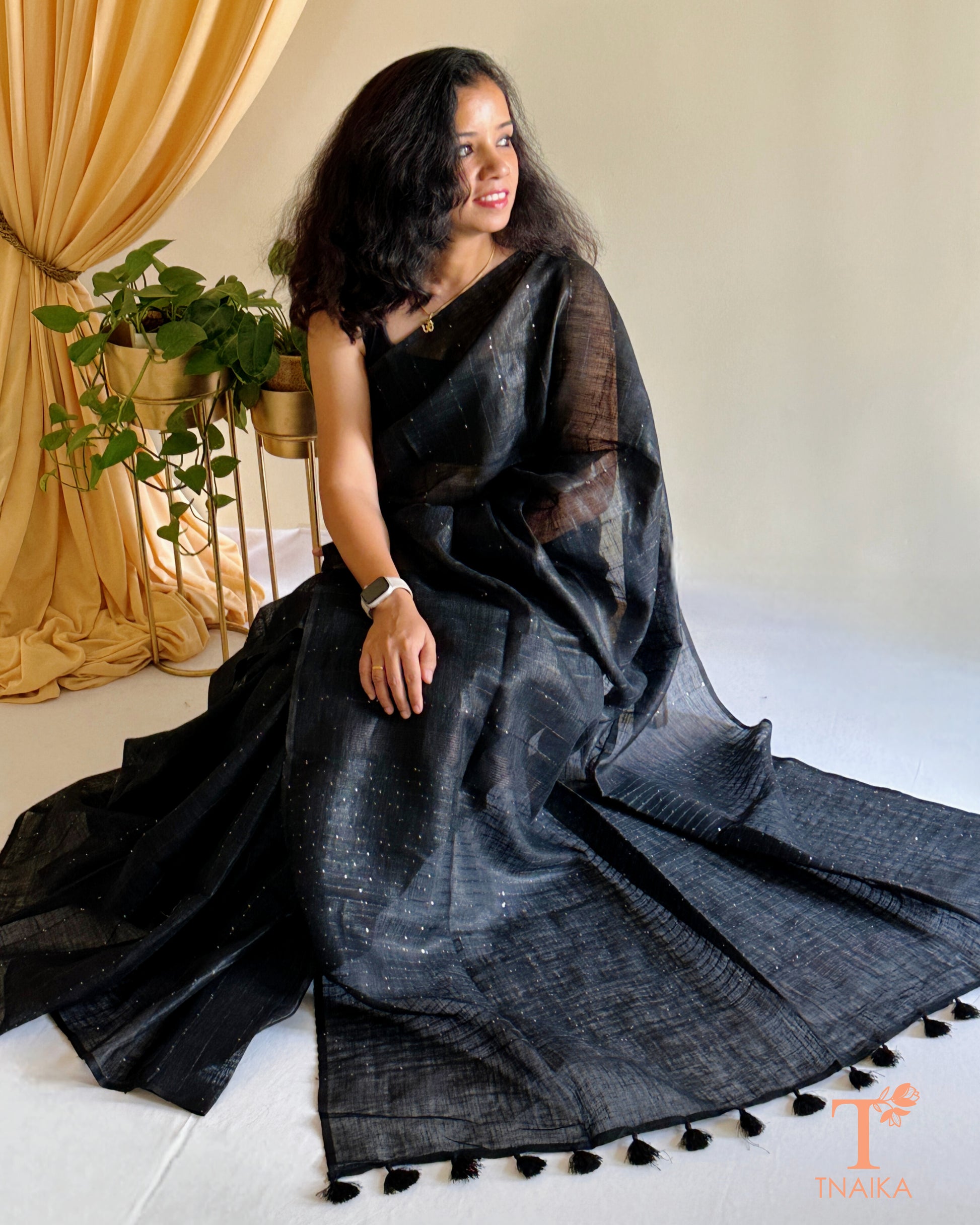 rich textured linen saree 