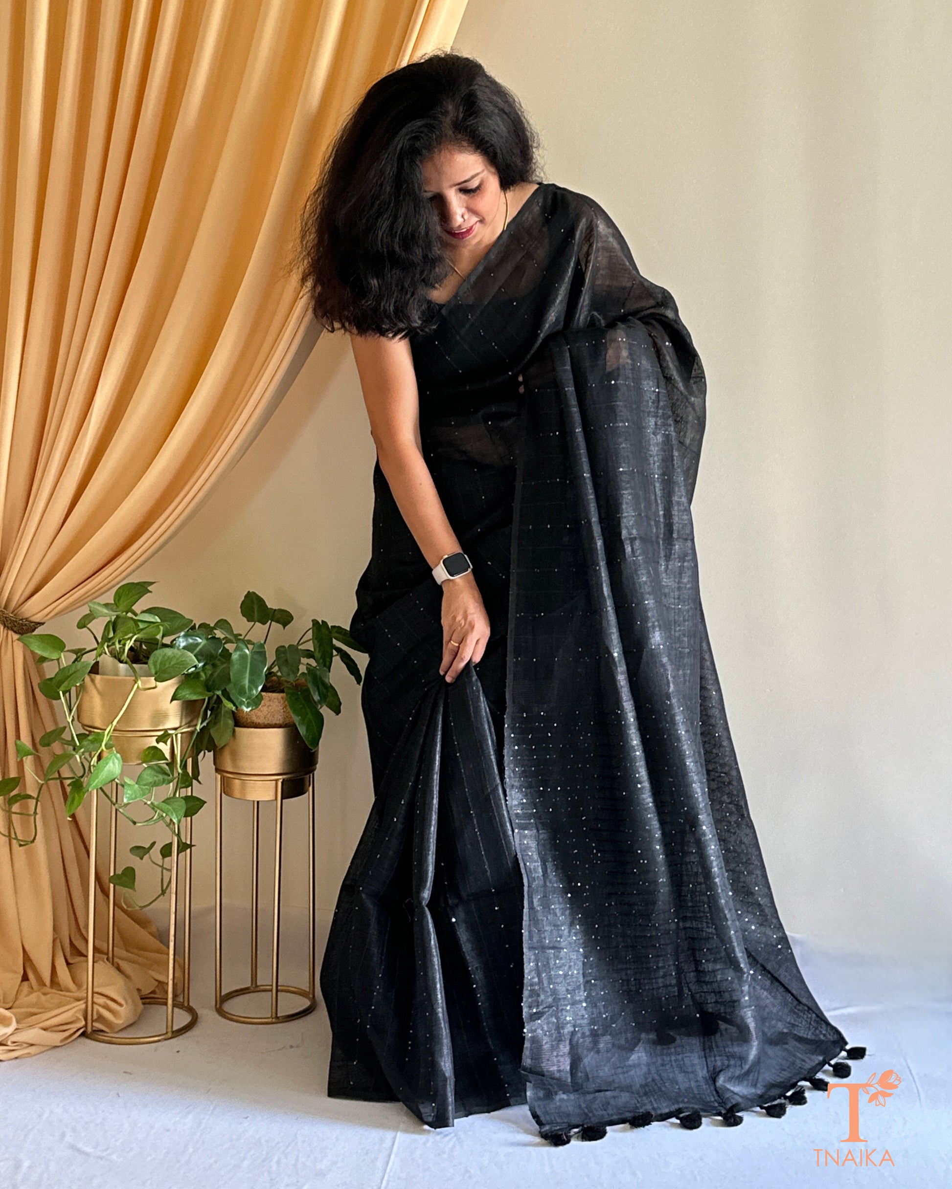 rich textured linen saree 