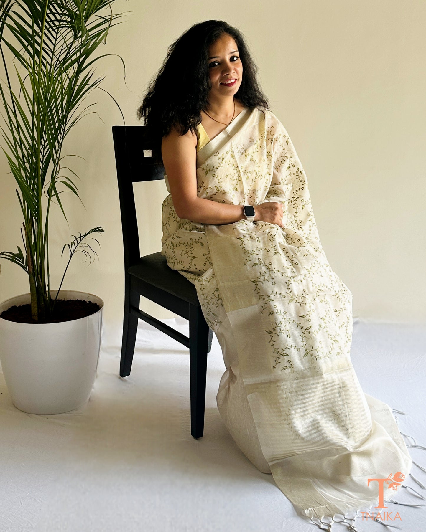 Graceful Chanderi saree with botanical leaf jaal work