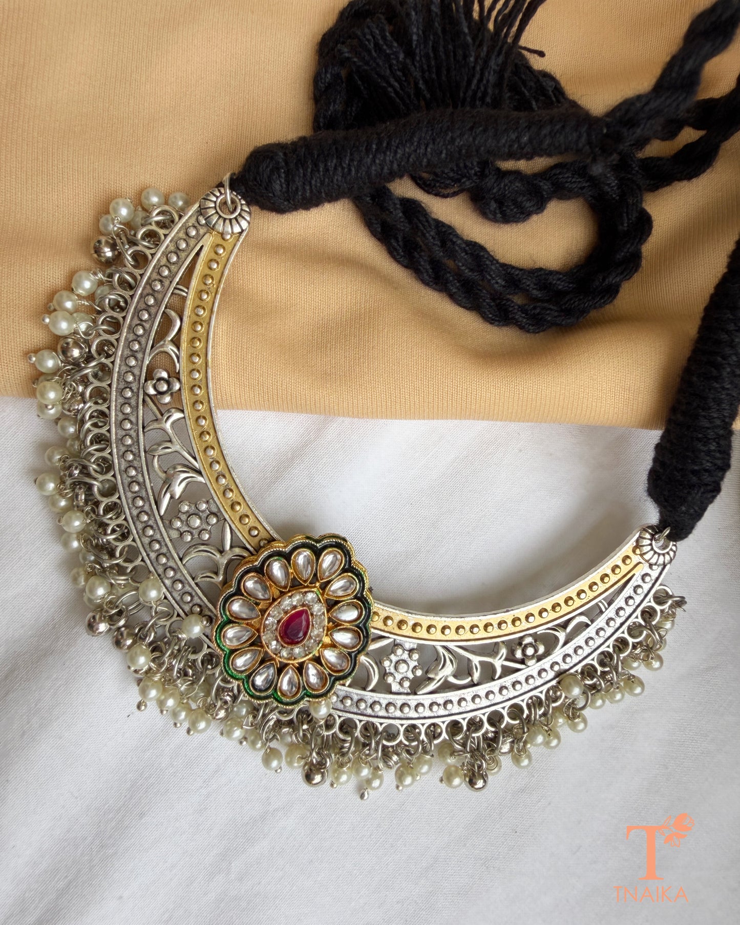 Rajwadi Pearl Hasli Choker Set