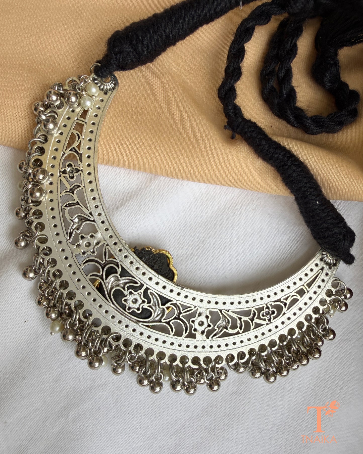Rajwadi Pearl Hasli Choker Set