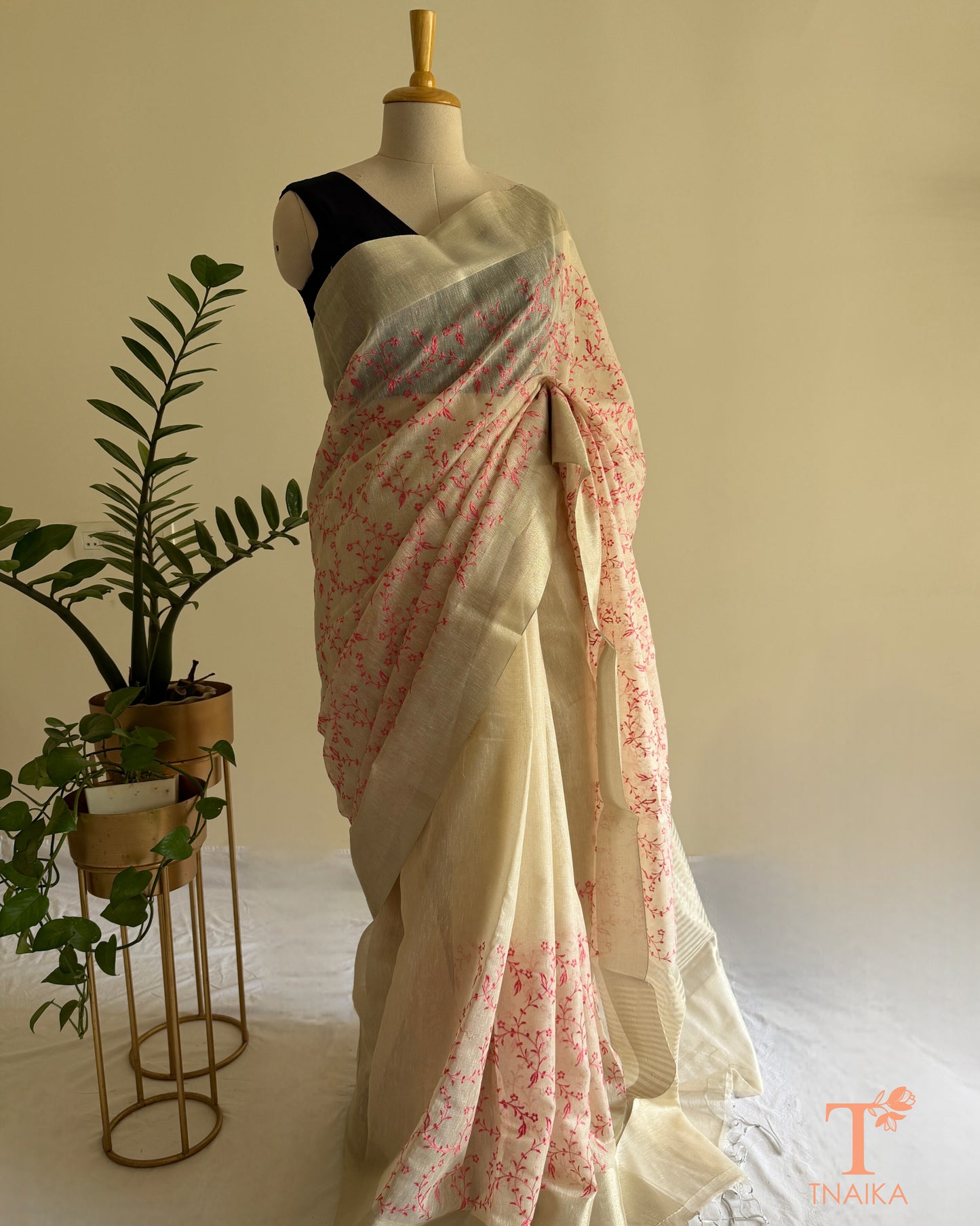 Graceful Chanderi saree with botanical leaf jaal work