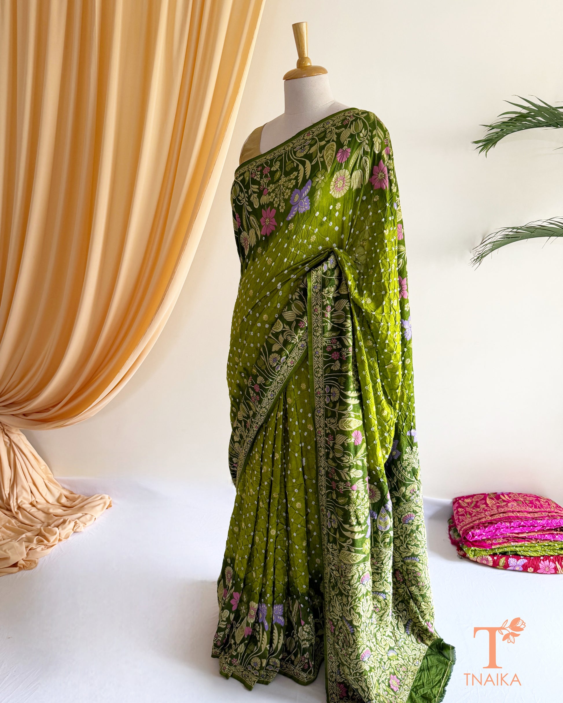 Traditional Kanjivaram inspired Dupion Silk saree with floral woven pallu.