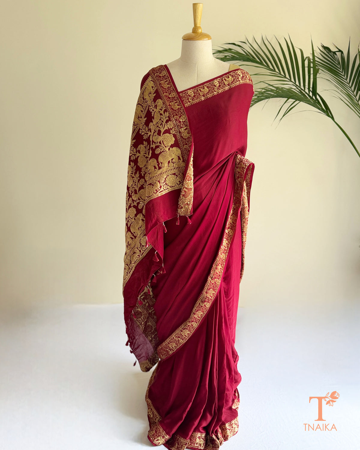 Modal silk saree with Nakshi weave pallu