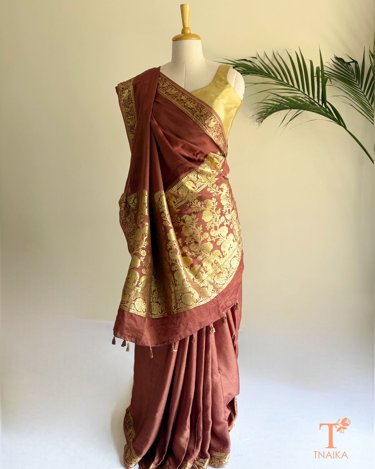 Modal silk saree with Nakshi weave pallu