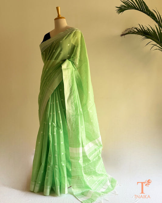 Cotton Maheshwari saree with traditional woven border