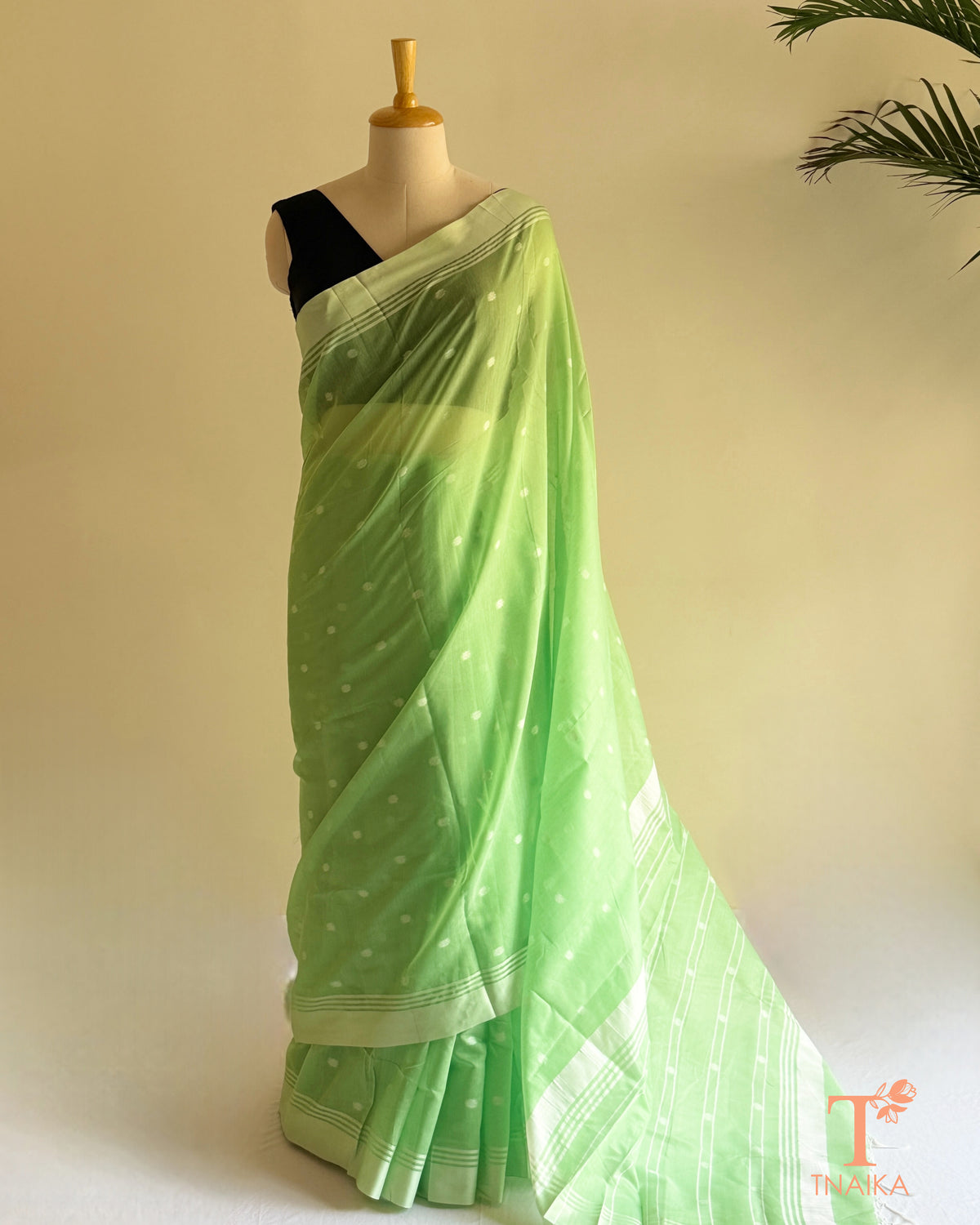Traditional cotton Maheshwari saree with a graceful drape