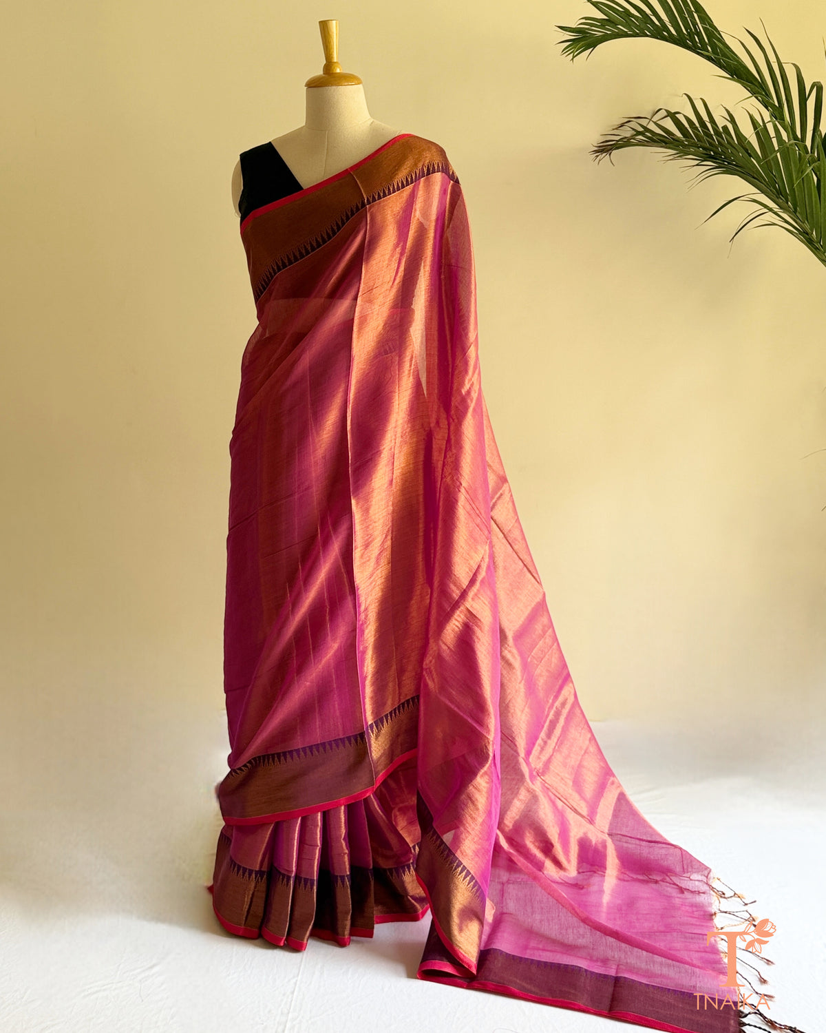 Tissue silk saree with elegant traditional design