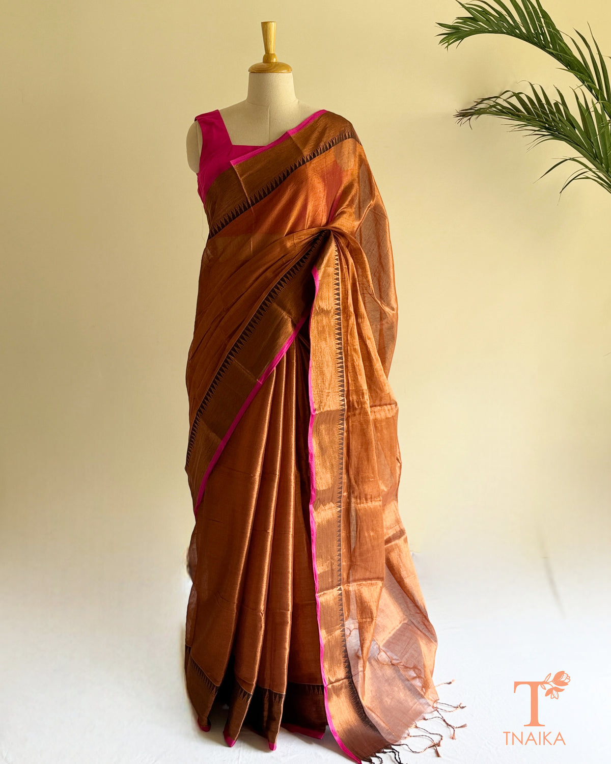 Lightweight tissue silk saree with a beautiful metallic sheen