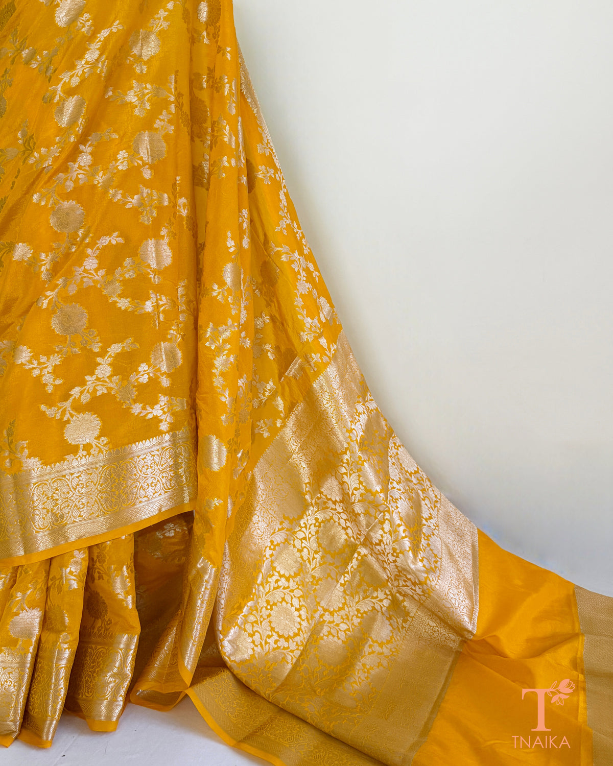 Neemzari saree for festive occasions