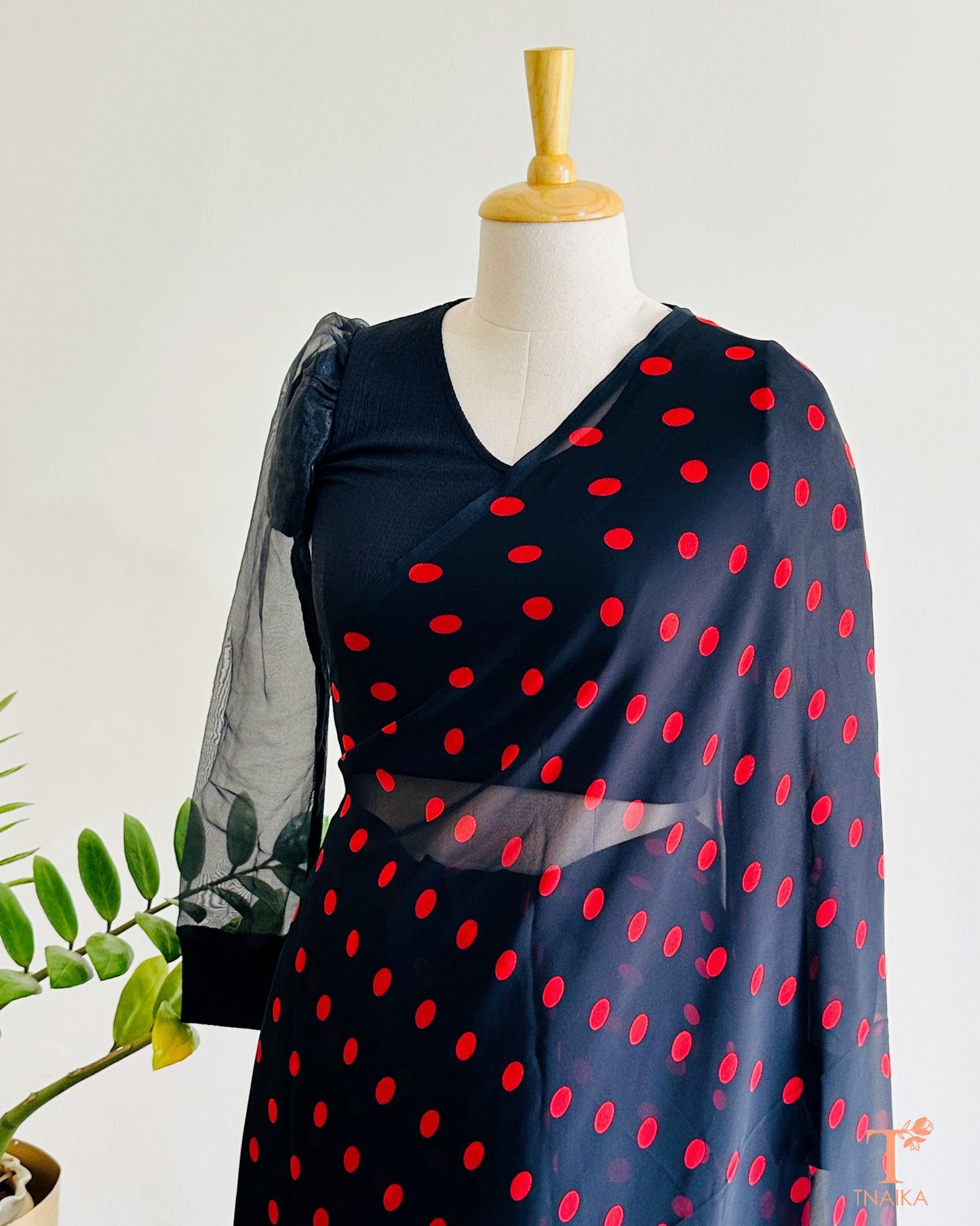 Classic georgette saree with polka dot pattern for women