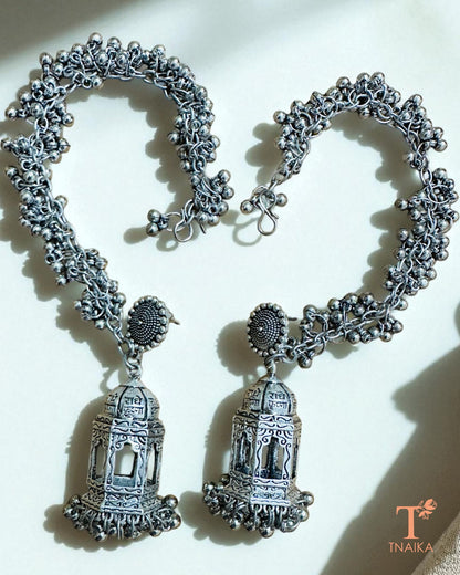 Heritage Window Chain Danglers