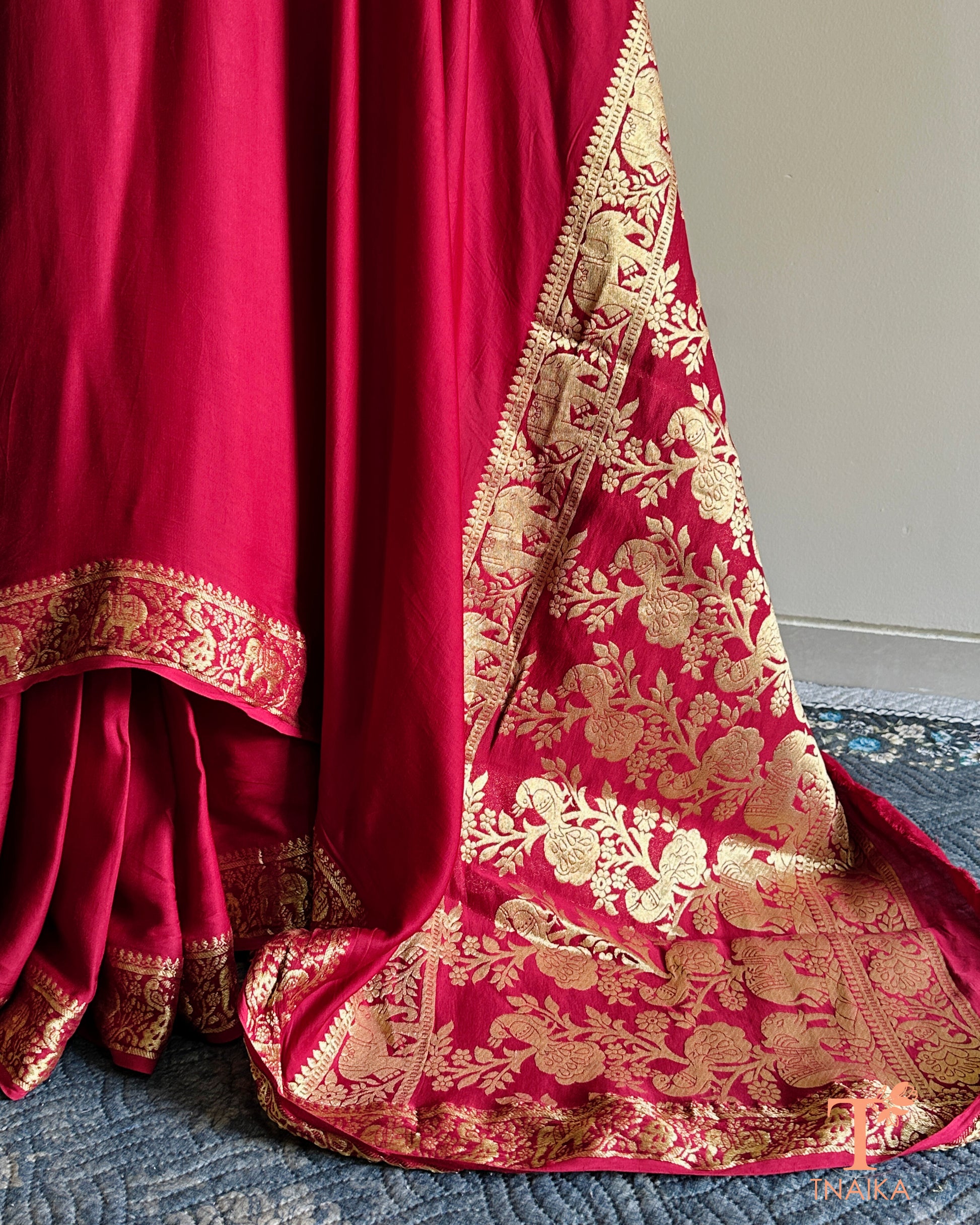 Modal silk saree with Nakshi weave pallu