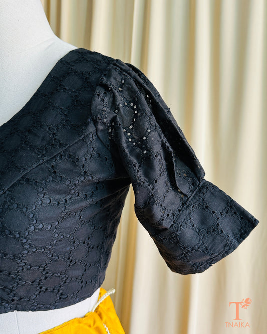 Hakoba Blouse-Black
