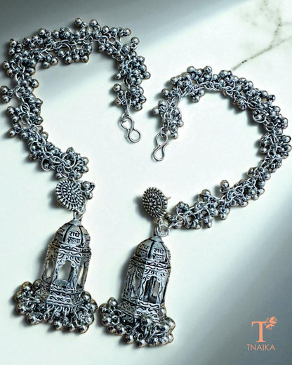 Heritage Window Chain Danglers