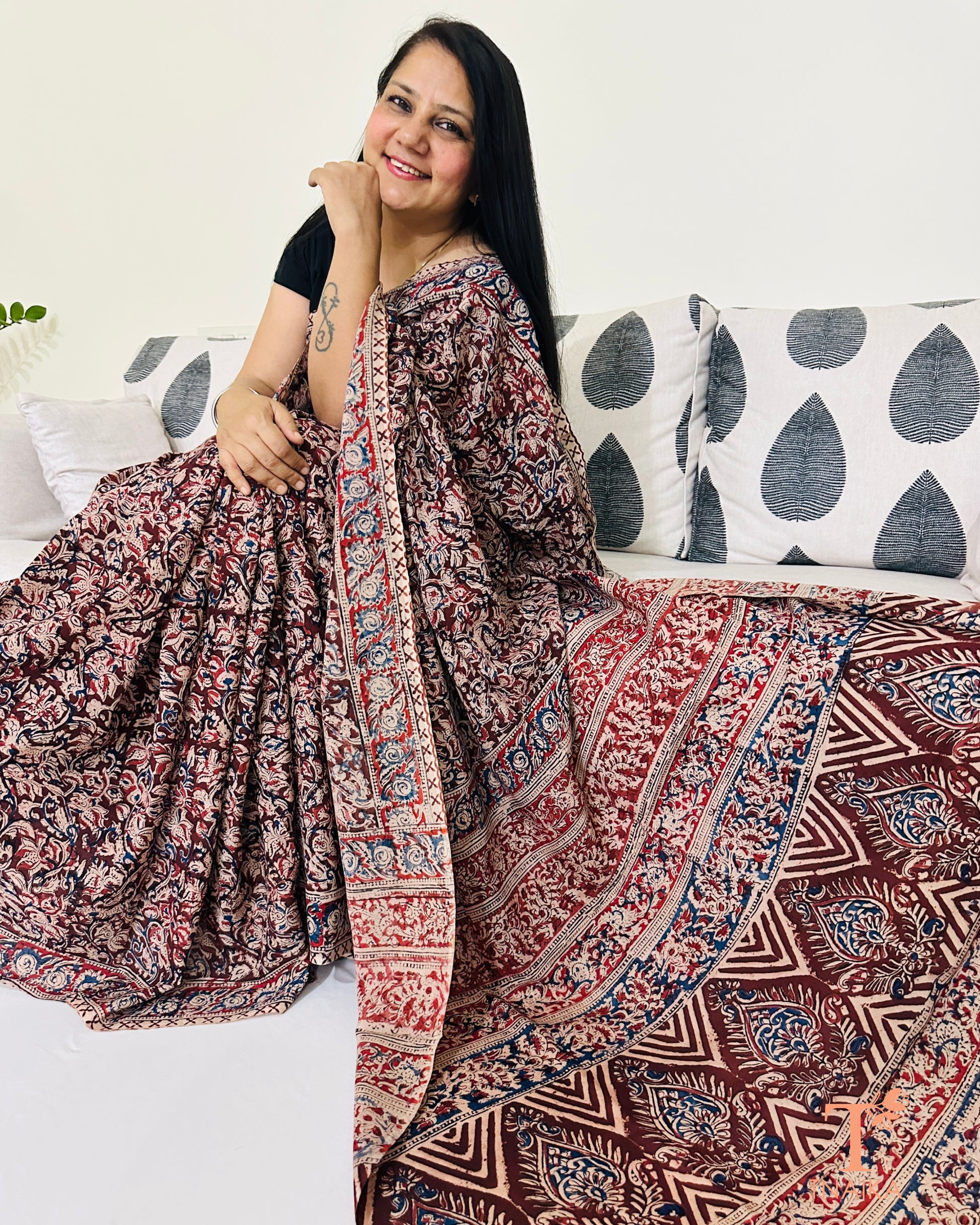 Border detail of Chennur silk Kalamkari saree in natural tones